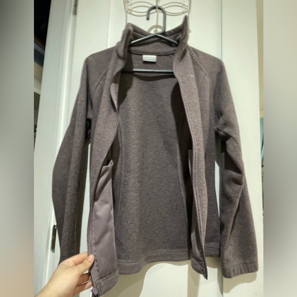 SOLD🚨Columbia EUC Zipper Jacket in Lilac/Grey (S) - Picture 9 of 14